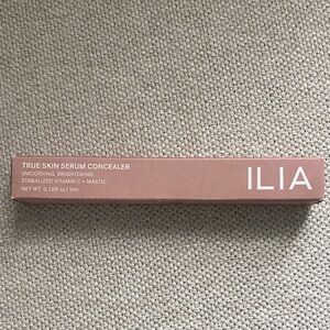 ILIA True Serum Concealer in color Lotus